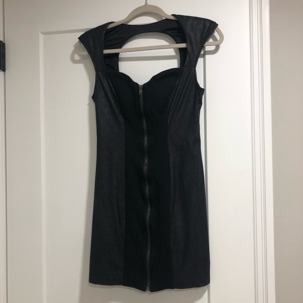 Guess black zip dress - Picture 2 of 6